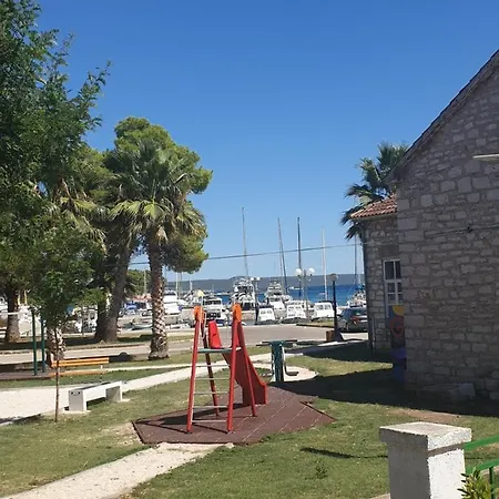 Martinovic By The Sea * Куклица