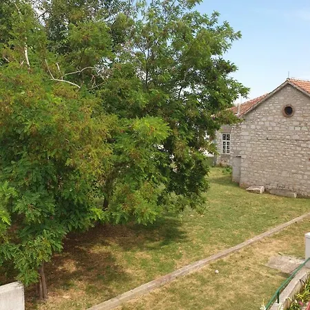 Martinovic By The Sea Апартаменты *